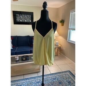 Women’s/juniors Lilly, White blouse size medium